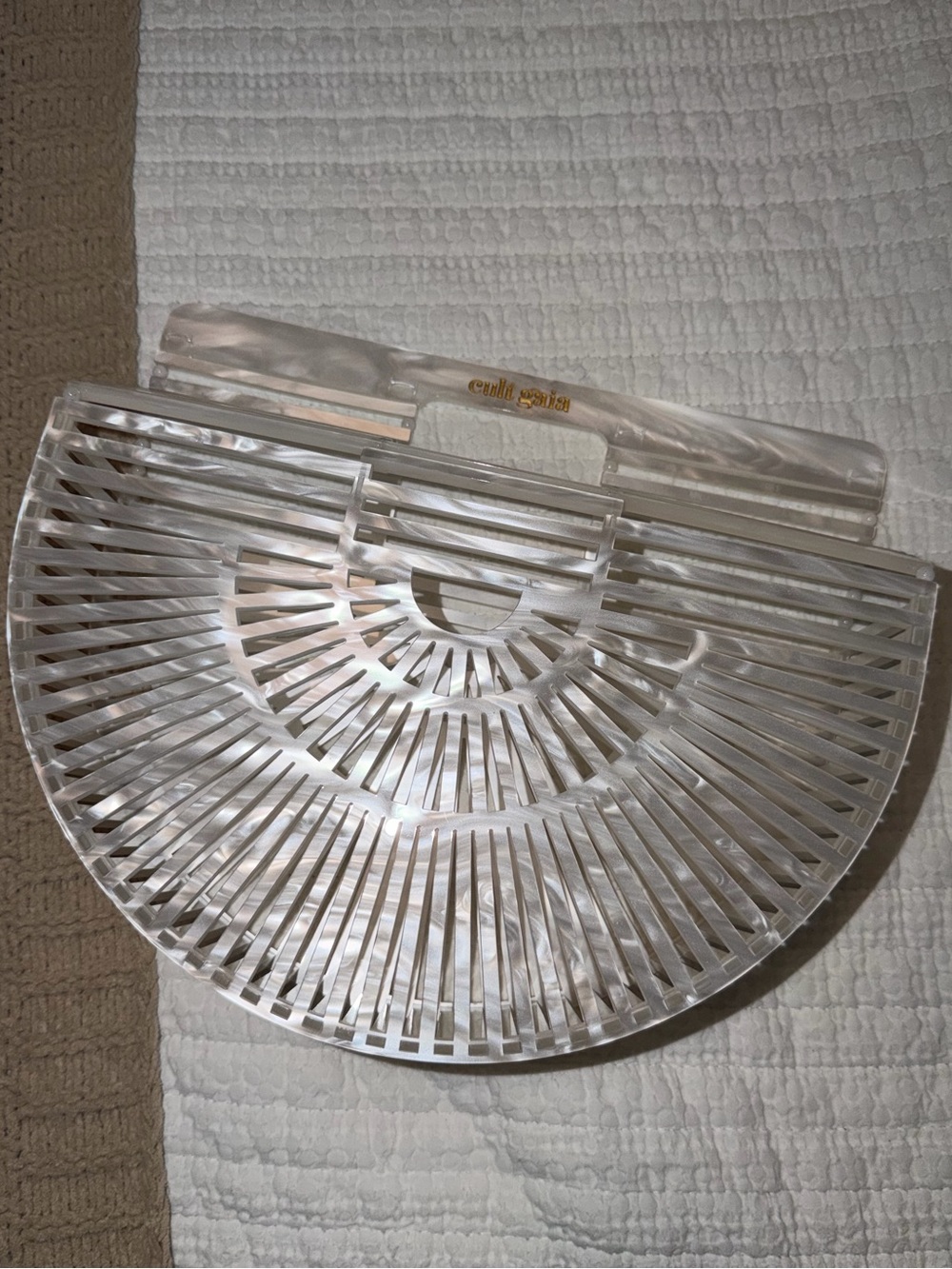 cult gaia iridescent pearl acrylic ark clutch - pearly white